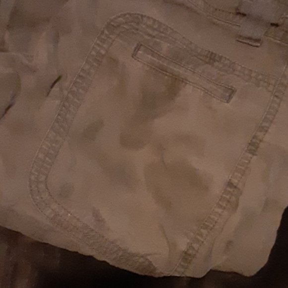 Natalie Burmudas - Picture 5 of 5